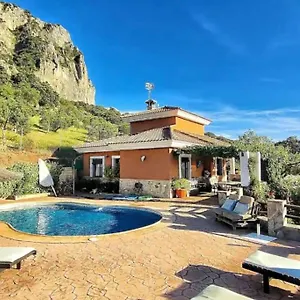 Casa La Roca El Gastor
